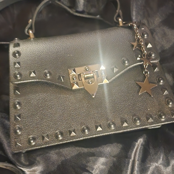 Purse - Picture 2 of 3